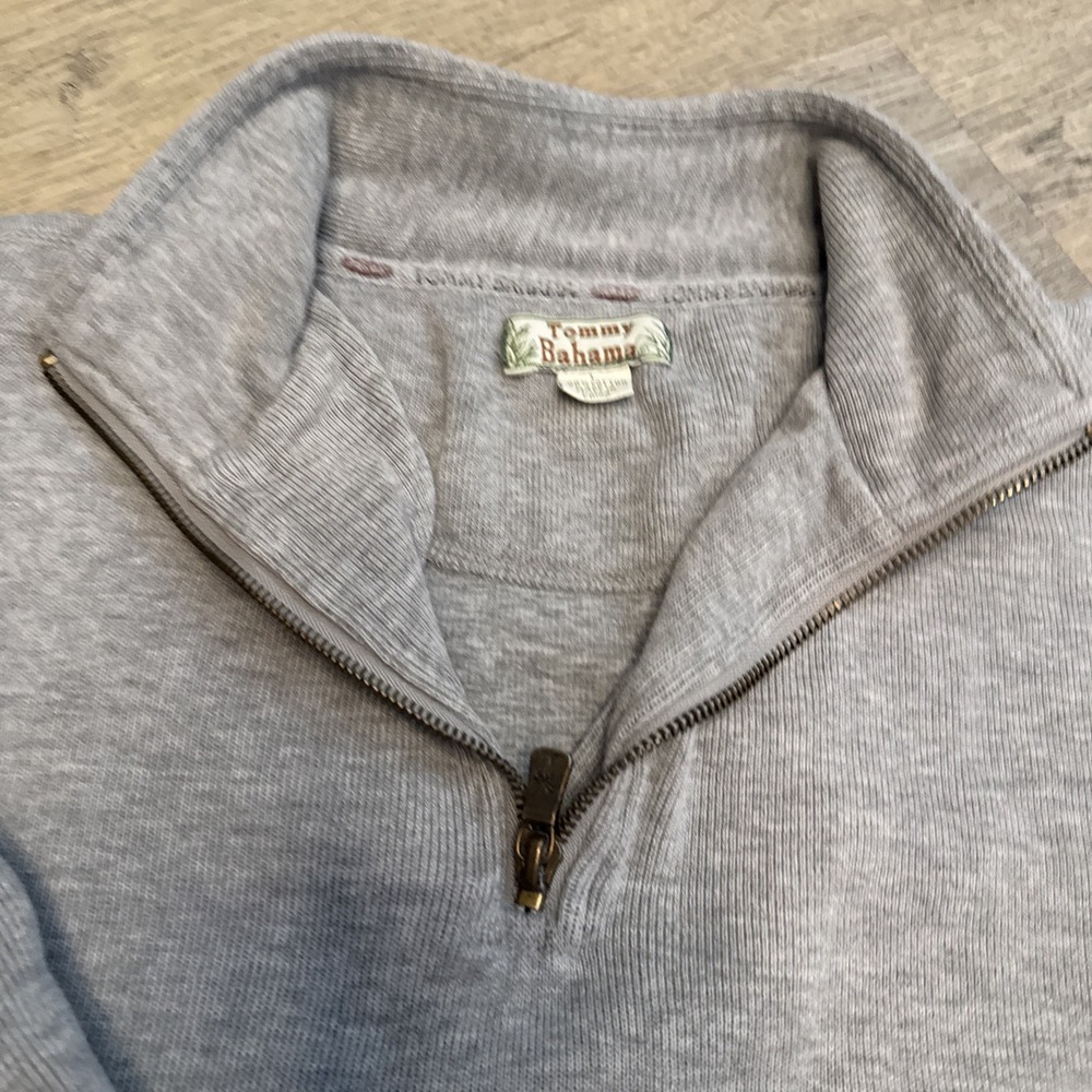 Tommy Bahama Unisex  Size Large 1/4  Zip Gray Collard Sweatshirt Palm Tree - Picture 2 of 6